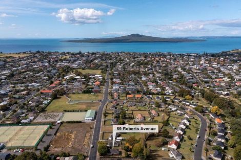 Photo of property in 59 Roberts Avenue, Bayswater, Auckland, 0622