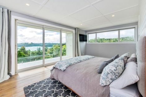 Photo of property in 31 Brick Bay Drive, Sandspit, Warkworth, 0982