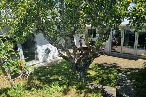 Photo of property in 21 Fernhill Terrace, Wadestown, Wellington, 6012