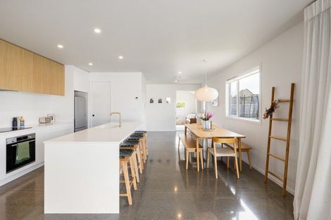 Photo of property in 22 Hugo Shaw Drive, Cambridge, 3434