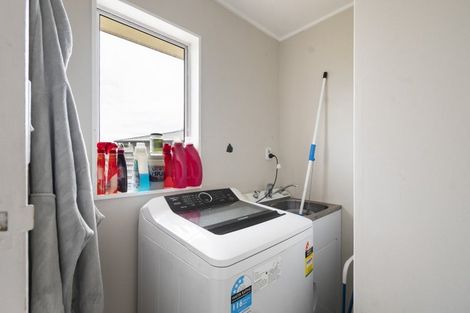 Photo of property in 8 Custom Street, Ashhurst, 4810