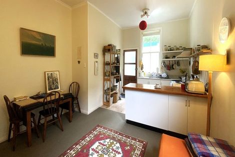 Photo of property in 12a Freeling Street, Island Bay, Wellington, 6023