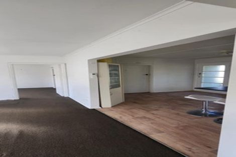 Photo of property in 18 Collins Avenue, Tawa, Wellington, 5028