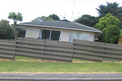 Photo of property in 1/21a Ludlow Terrace, Totara Vale, Auckland, 0627