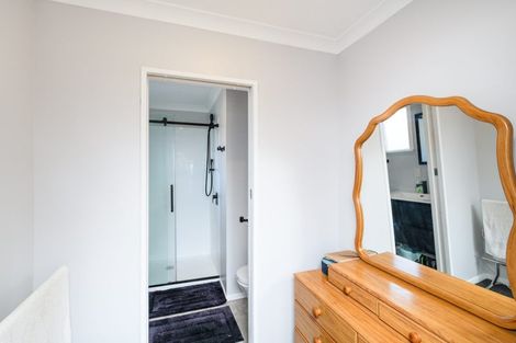 Photo of property in 27 Aspiring Avenue, Milson, Palmerston North, 4414