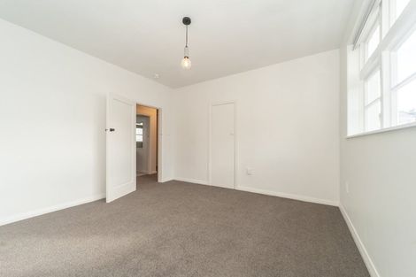 Photo of property in Graymor Flats, 2/19 Ohiro Road, Aro Valley, Wellington, 6021