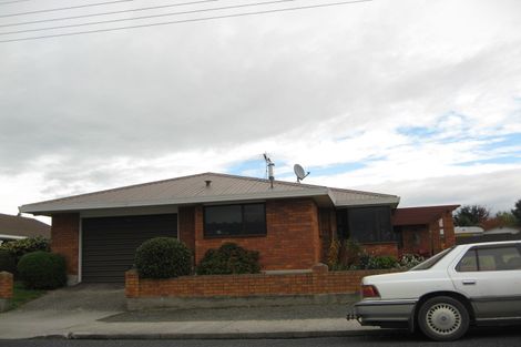 Photo of property in 24 Naish Street, Balclutha, 9230