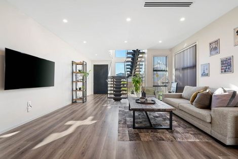 Photo of property in 13 Toanui Road, Hobsonville, Auckland, 0616