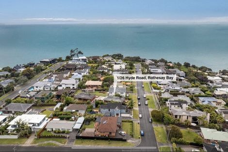 Photo of property in 1/26 Hyde Road, Rothesay Bay, Auckland, 0630