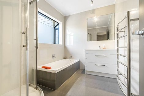 Photo of property in 92 Alton Avenue, Hillcrest, Auckland, 0627