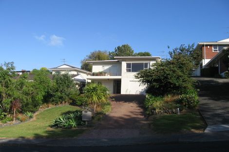 Photo of property in 114 Mountbatten Avenue, Hillcrest, Auckland, 0627