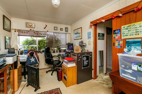Photo of property in 2/6 Belt Road, Moturoa, New Plymouth, 4310