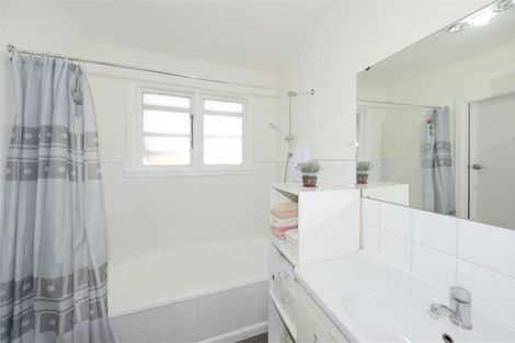 Photo of property in 24 Wimborne Crescent, Aranui, Christchurch, 8061