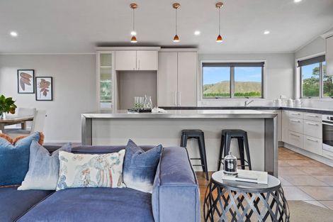 Photo of property in 9 Tirimoana Place, Te Awanga, 4102