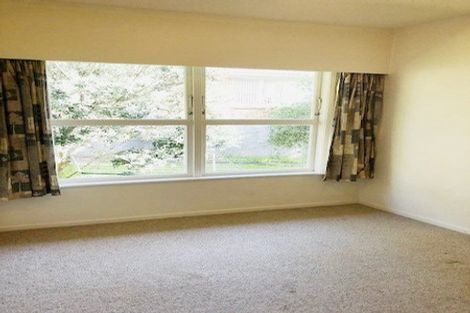 Photo of property in 1/99 Archers Road, Hillcrest, Auckland, 0629