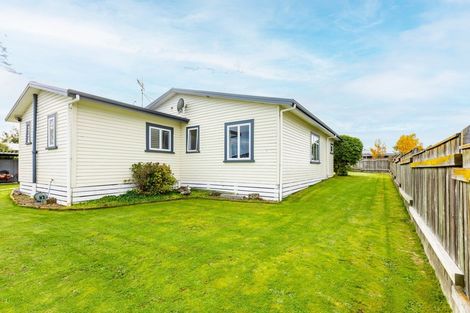 Photo of property in 16 Goodger Street, Waipukurau, 4200