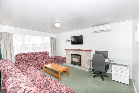 Photo of property in 17 Pollen Crescent, Melville, Hamilton, 3206