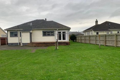 Photo of property in 58 Hewer Crescent, Naenae, Lower Hutt, 5011