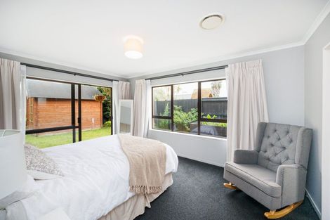 Photo of property in 77 Pacific Drive, Fitzherbert, Palmerston North, 4410