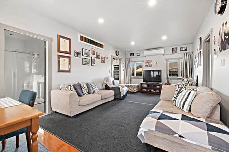 Photo of property in 18a Cameron Street, Papakura, 2110