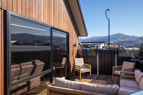 Photo of property in 39 Smitham Drive, Cromwell, 9310