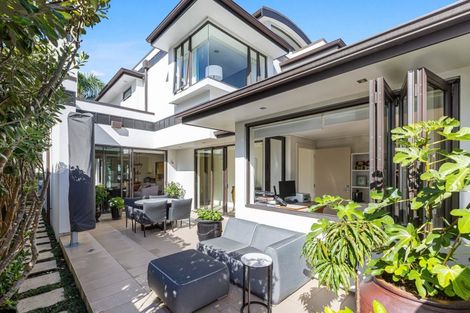 Photo of property in 361 Hibiscus Coast Highway, Orewa, 0931