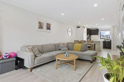 Photo of property in 49 Koura Drive, Red Beach, 0932