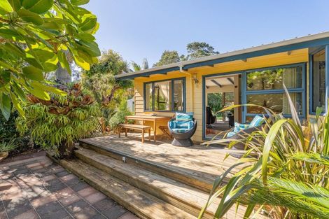 Photo of property in 15 Hilldale Crescent, Kuaotunu West, Whitianga, 3592