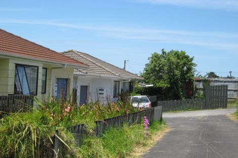 Photo of property in 14 Putini Road, Mangere Bridge, Auckland, 2022