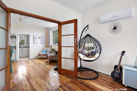 Photo of property in 40 Lonsdale Crescent, Rongotai, Wellington, 6022