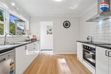 Photo of property in 76 Raukawa Street, Stokes Valley, Lower Hutt, 5019