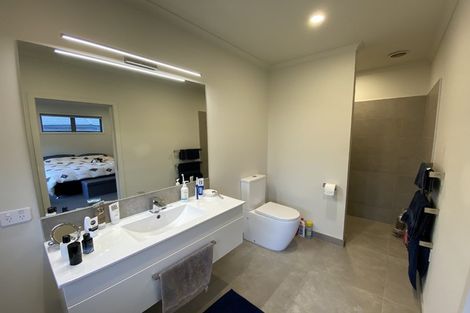 Photo of property in 17 Pelorus Avenue, Poraiti, Napier, 4112