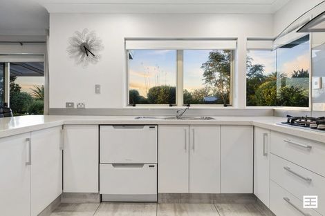 Photo of property in 3 Ridgemount Terrace, Welcome Bay, Tauranga, 3112