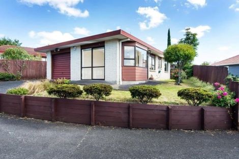 Photo of property in 8/54 Nikau Street, New Lynn, Auckland, 0600