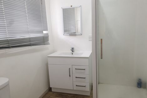 Photo of property in 189 Memorial Avenue, Burnside, Christchurch, 8053