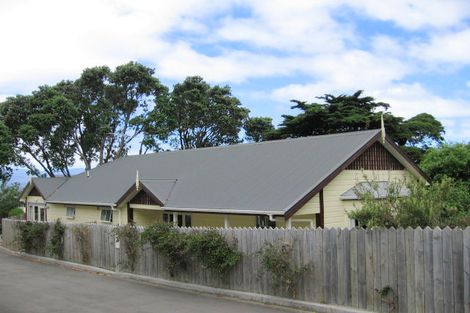 Photo of property in 43 Mana Street, Vogeltown, Wellington, 6021