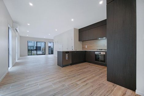 Photo of property in 31 Aramata Road, Papakura, 2110