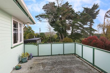 Photo of property in 137 Flanshaw Road, Te Atatu South, Auckland, 0610