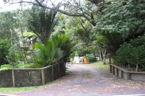 Photo of property in 80 Motutara Road, Muriwai, Waimauku, 0881