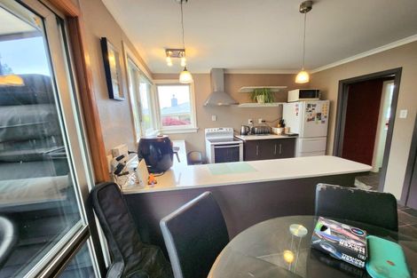 Photo of property in 16 Oxford Street, Holmes Hill, Oamaru, 9401