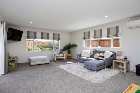 Photo of property in 103 Shillingford Boulevard, Rolleston, 7615