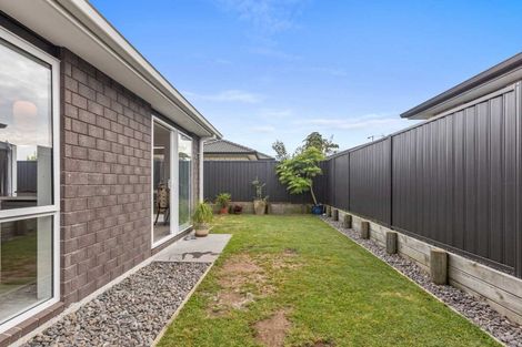 Photo of property in 10 Pioneer Crescent, Omokoroa, 3114
