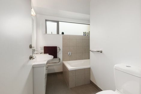 Photo of property in 4a/10 Park Avenue, Epuni, Lower Hutt, 5011