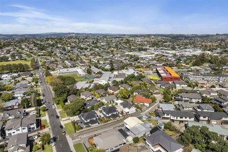 Photo of property in 2/67 Nelson Street, Howick, Auckland, 2014