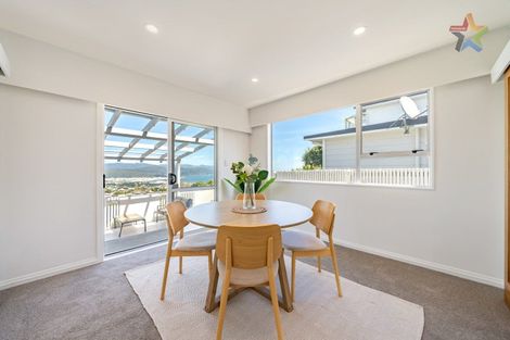 Photo of property in 35 Acacia Avenue, Maungaraki, Lower Hutt, 5010