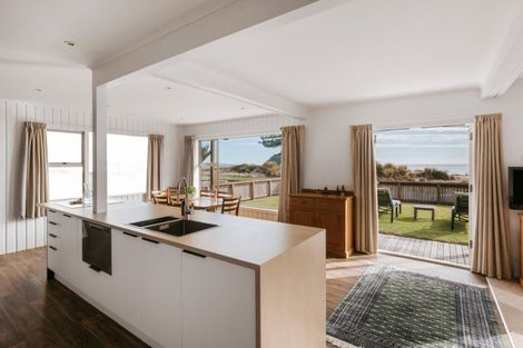 Photo of property in 69 Marine Parade, Mount Maunganui, 3116