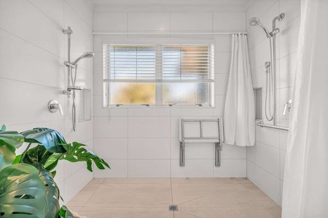 Photo of property in 126 Santa Monica Drive, Papamoa Beach, Papamoa, 3118