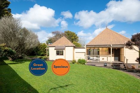 Photo of property in 18 Woodhouse Place, West Harbour, Auckland, 0618