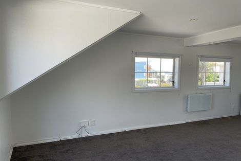 Photo of property in 3/7 Seaview Road, Northcote, Auckland, 0627