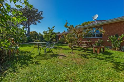 Photo of property in 16 Wallace Place, Hokowhitu, Palmerston North, 4410